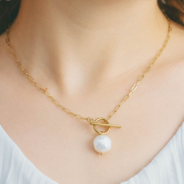 T-Bar Pearl Necklace n6