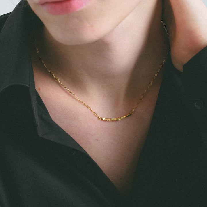 Arc Bar Necklace n9