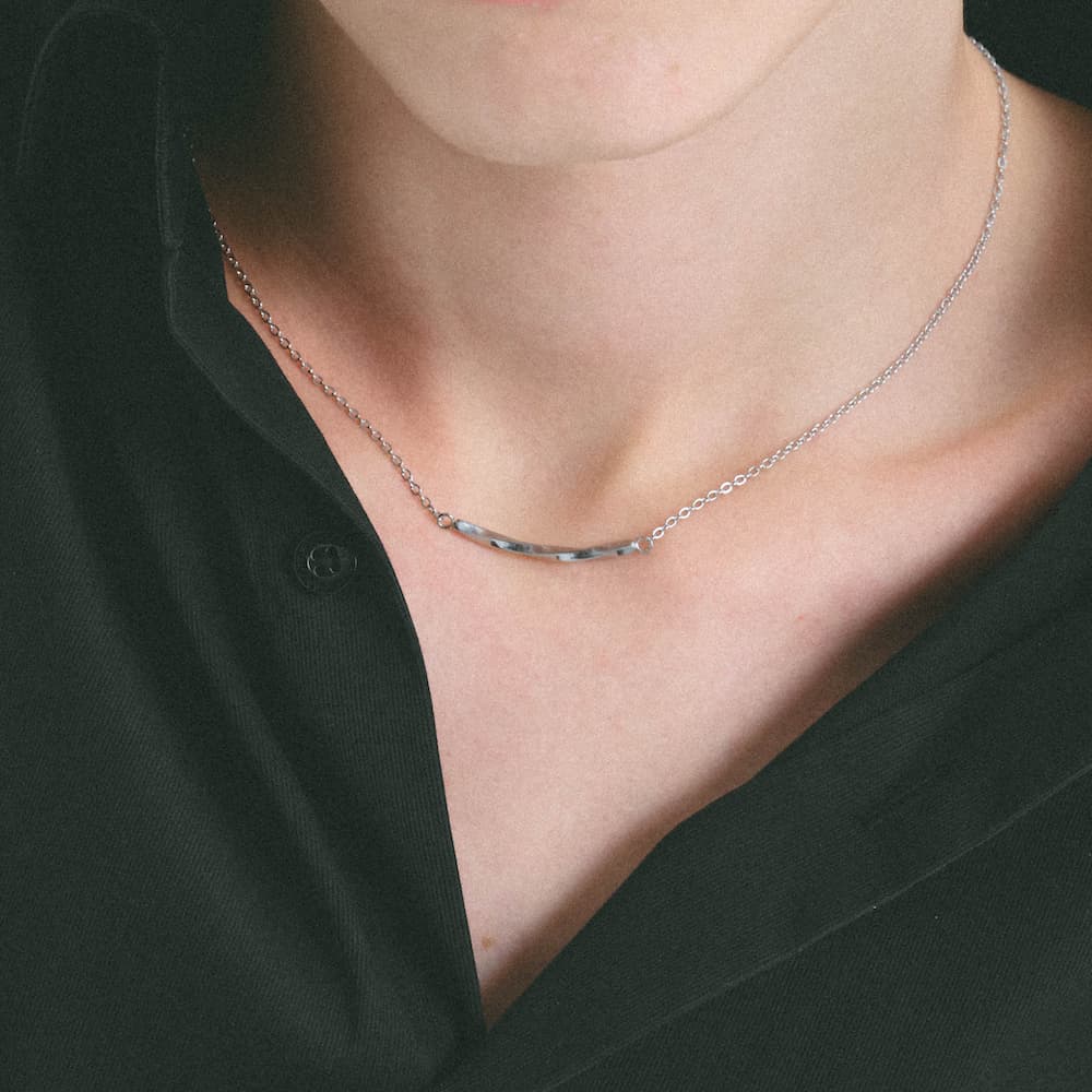 Arc Bar Necklace n9